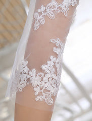 Simple Wedding Dresses Short Lace Applique Illusion Half Sleeve Tea Length Bridal Dress