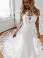 Sleeveless Mermaid Lace Appliques White Wedding Gown with Train