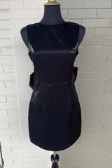 Pink Crew Neck Bow-Back Short Party Dress