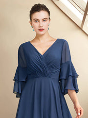 Sheath / Column Mother of the Bride Dress Plus Size Elegant V Neck Floor Length Chiffon Short Sleeve with Pleats Ruffles Side-Draped