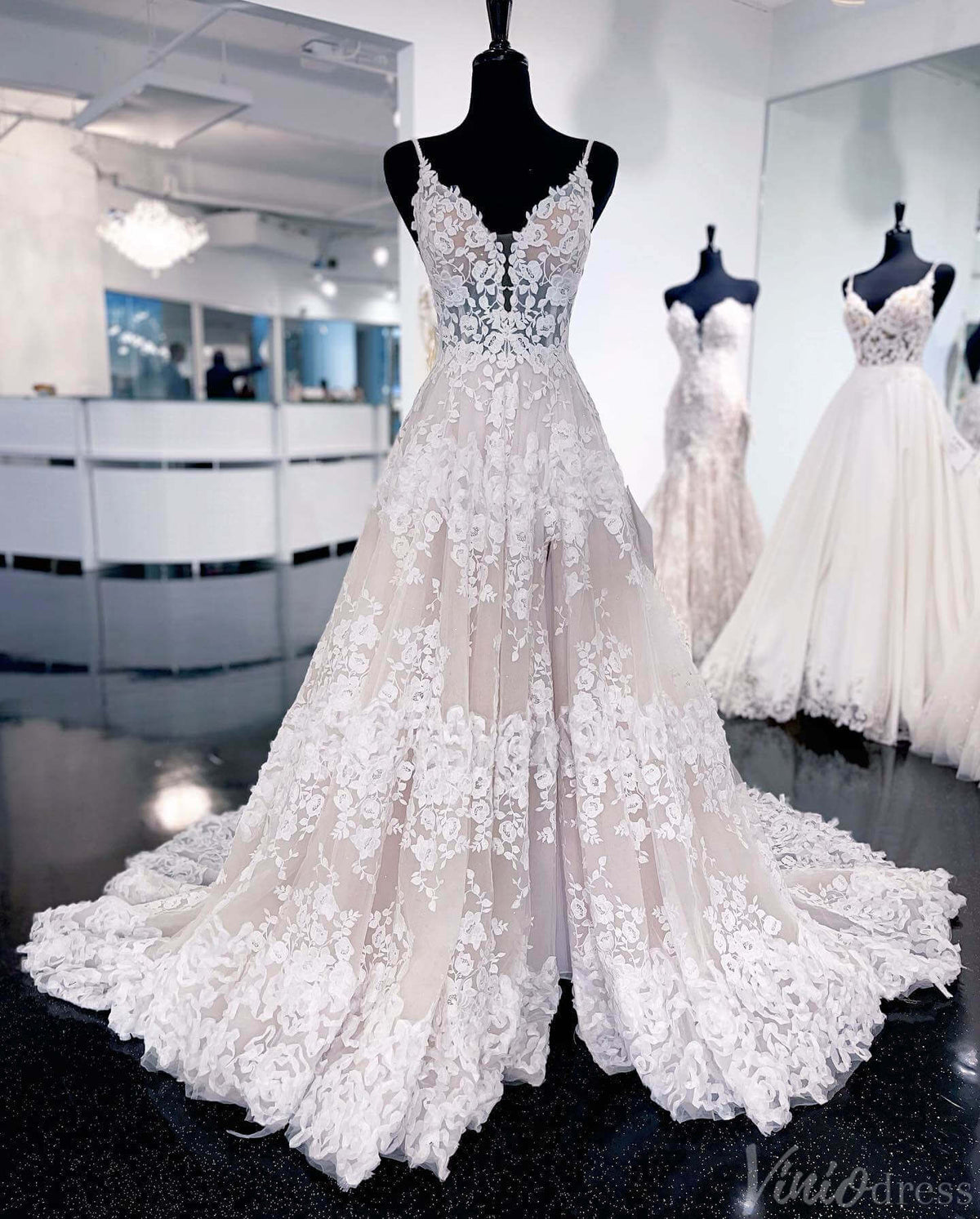 Spaghetti Strap Lace Wedding Dresses with Slit V-Neck Bridal Gown VW2166