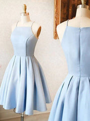 Spaghetti Stracts Robes de bal courtes bleu clair, courtes robes de remise des diplômes bleu clair