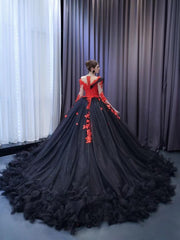 Sparkly Black Ruffle Ball Gown Wedding Dresses Red Lace Appliqued Quince Dress 231103