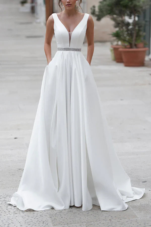 A-shaped deep V-neck satin wedding dress with pockets court tail minimalist bride dress