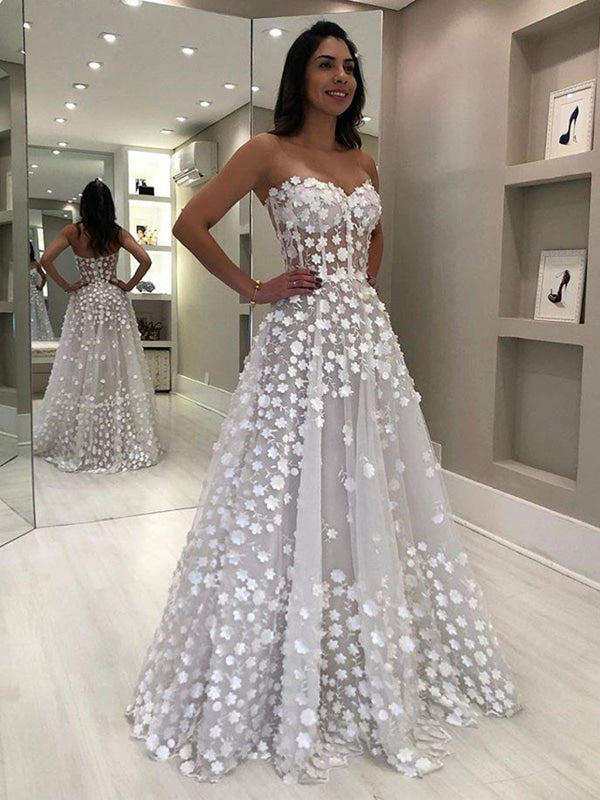 Strapless Light Gray Wedding Dress with Appliques Aline Floral Lace Bridal Dress