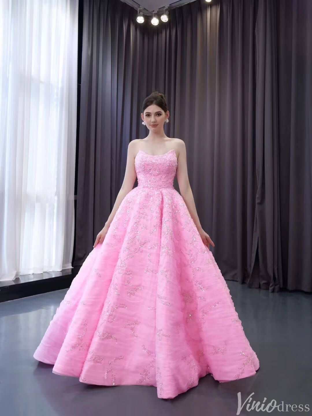 Strapless Pink Ball Gown Prom Dresses Beaded Wedding Gown 241022