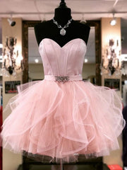 Robes de bal rose courtes et sans bretelles, robes de retour à la maison rose courte courte