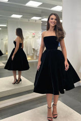 Stylish Black Strapless Sleeveless Tea Length Prom Dress