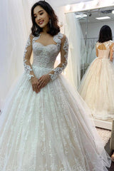 Sweetheart Lace Wedding Dress with Long Sleeves Tulle Appliques A Line Bridal Gown