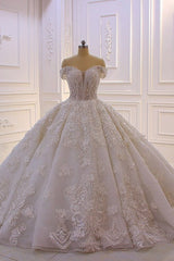 Sweetheart Off-the-Shoulder Backless Lace Wedding Dress Ruffles with Tulle Appliques