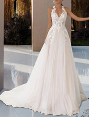 Beach Open Back Wedding Dresses A-Line Halter Neck Sleeveless Court Train Lace Bridal Gowns With Pleats Appliques