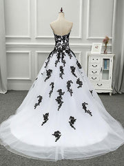 Tulle Princess Black Wedding Dresses Sleeveless Lace Court Train Bridal Dress