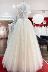 Unieke ivoor lange prinses v-neck tule kanten trouwjurk