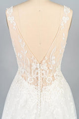 V-neck Appliques Tulle A-line Wedding Dress