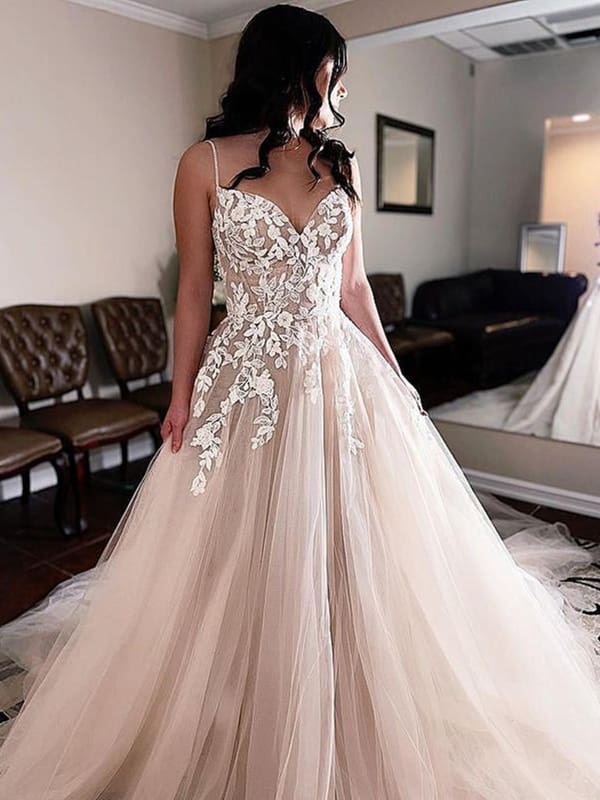 V Neck Champagne Lace Wedding Dresses Sweetheart Aline Tulle Wedding Dress with Straps