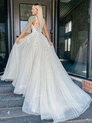 V Neck Ivory Lace Wedding Dresses Sleeveless Aline Simple Bridal Dress