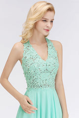 V-Neck Knee Length Floral Lace Birdesmaid Dresses
