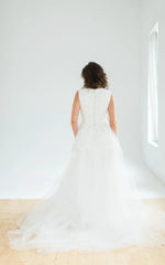 A-Line Sleeveless V-Neck Lace Satin Weddig Dress