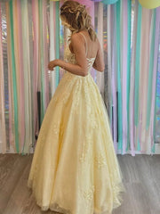 V Neck Open Back Yellow Lace Tulle Prom Dresses Sleeveless Aline Formal Evening Dresses