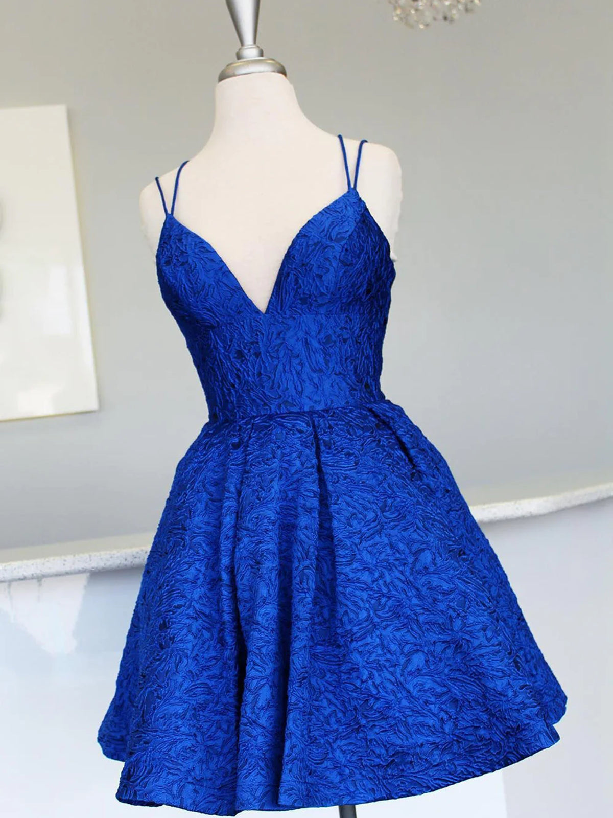 V couche en V Backless Back Blue en dentelle de bal, ouvri les robes de retour formelles en dentelle bleue courte