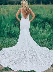 Mermaid V-Neck Sleeveless Ruched Backless Lace Wedding Dress With Court Train