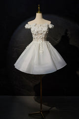 Beautiful Flowers Lace Short Prom Dress, White A-Line Evening Party Dress