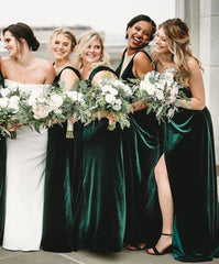 Winter Emerald Green Velvet Bridesmaid Dresses Canada V Neck Sleeveless