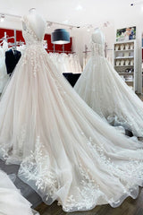 Vintage Long A-Line Jewel Tule Ruffles trouwjurk met kantapparaten
