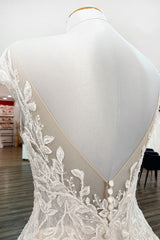 Vintage Long A-Line Jewel Tule Ruffles trouwjurk met kantapparaten