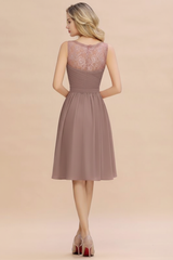 Elegant Ruffle Chiffon Short Bridesmaid Dress Sleeveless V-Neck Aline Knee Length Homecoming Dress