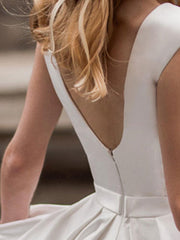 Vintage Wedding Dress A Line Bateau Neck Sleeveless Satin Bridal Dress