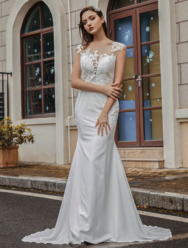 Wedding Bridal Gowns Jewel Neck Sleeveless Natural Waist Buttons With Train Bridal Dresses