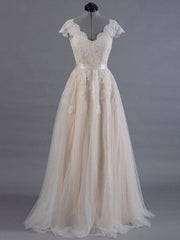 V Neck Short Sleeves Wedding Dress Lace Applique Floor Length Tulle Bridal Gowns