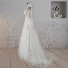 A-Line White Tulle Lace Flattering Wedding Dress With