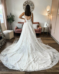 A-line Leaf Lace Appliqued Wedding Dresses with Long Train VW2118