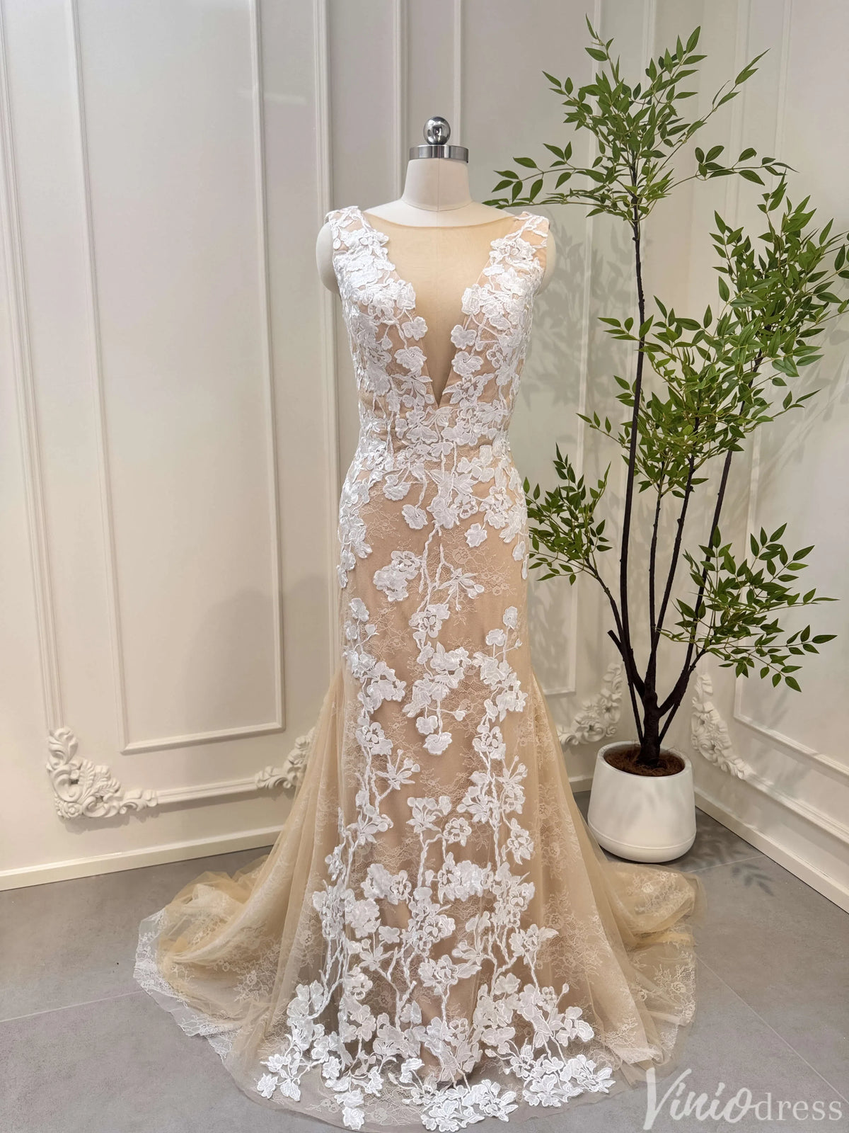 Champagne Lace Mermaid Wedding Dresses Corset Back Bridal Dress VW1534