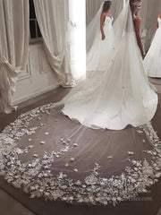 Spaghetti Strap V Neck Simple Wedding Dresses with Long Train VW1393