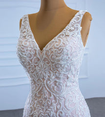 V-neck Blush Mermaid Wedding Dresses Beaded Lace Bridal Dress VW1779