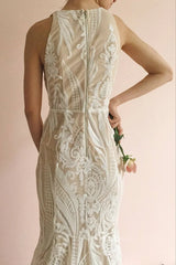 Vintage Sheath Wedding Dress Plunging V-neck VW1391