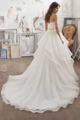 Sweetheart Ball Gown Wedding Dresses Sleeveless Asymmetric Tulle Bridal Gown