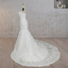 White Strapless Wedding Dresses with Appliques