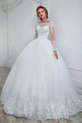 White Aline Wedding Gown Long Sleeves Tulle Bridal Dress with Lace Appliques