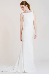 White Casual Wedding Dress With Train Bateau Neck Sleeveless Sexy Backless Satin Fabric Mermaid Bridal Gowns