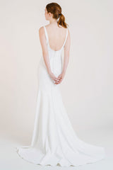 White Casual Wedding Dress With Train Bateau Neck Sleeveless Sexy Backless Satin Fabric Mermaid Bridal Gowns