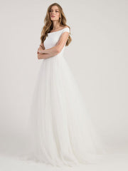 White Simple Wedding Dress A-Line Bateau Neck Off-Shoulder Sleeveless Pleated Tulle Bridal Dresses