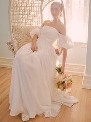 White Simple Wedding Dress A-Line Off The Shoulder Chiffon Strapless Long Bridal Dresses