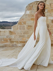 White Simple Wedding Dress Sheath Strapless Sleeveless Chapel Train Satin Bridal Dresses