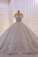Sweetheart Off-the-Shoulder Backless Lace Wedding Dress Ruffles with Tulle Appliques