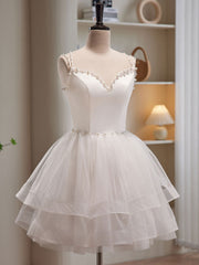 Robes de bal courtes en tulle blanc, robes de retour à la maison bouffées blanches mignonnes