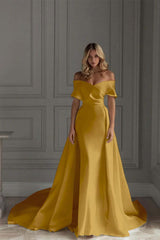White Vintage Wedding Dress With Train Satin Off The Shoulder Wedding Dress Pleated Mermaid Bridal Gowns